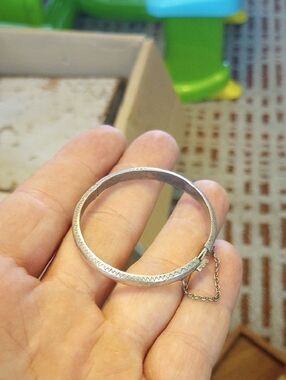 Sterling Silver Etched Babys Hinged Bangle Bracelet - Silver